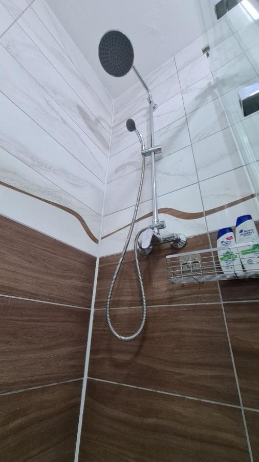 Appartamento Kingston Pirot Esterno foto