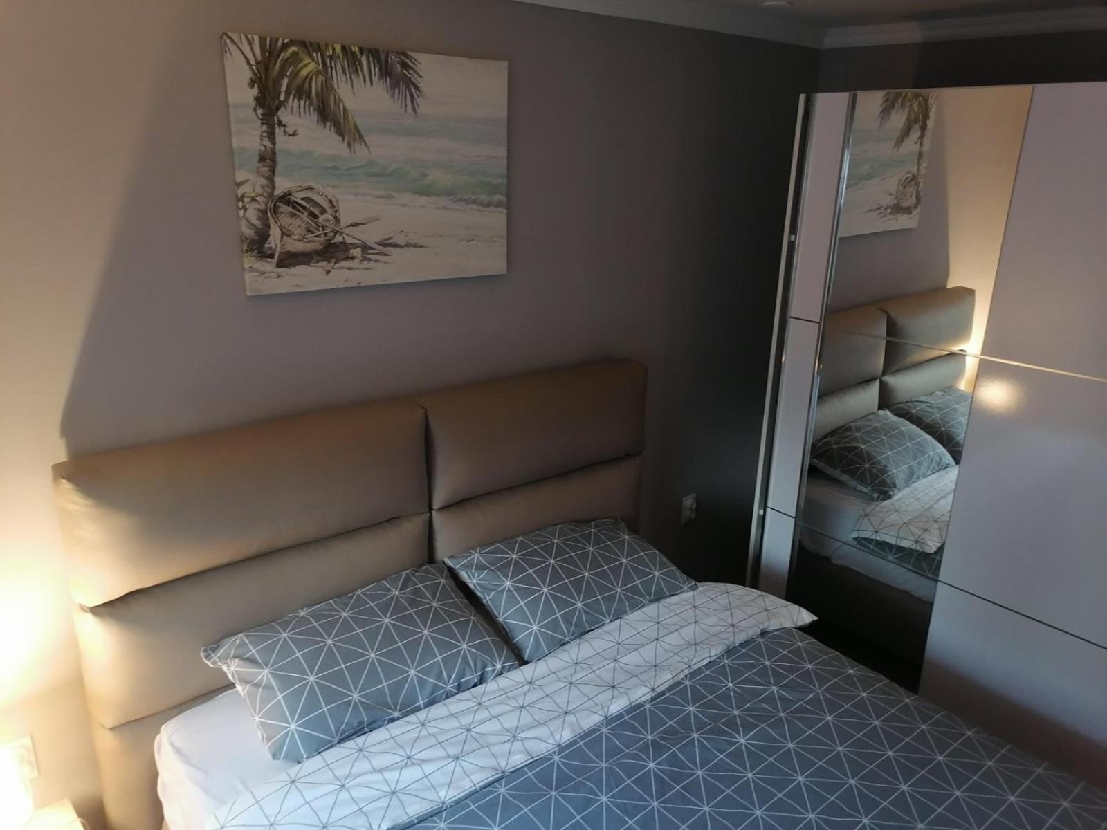 Appartamento Kingston Pirot Esterno foto