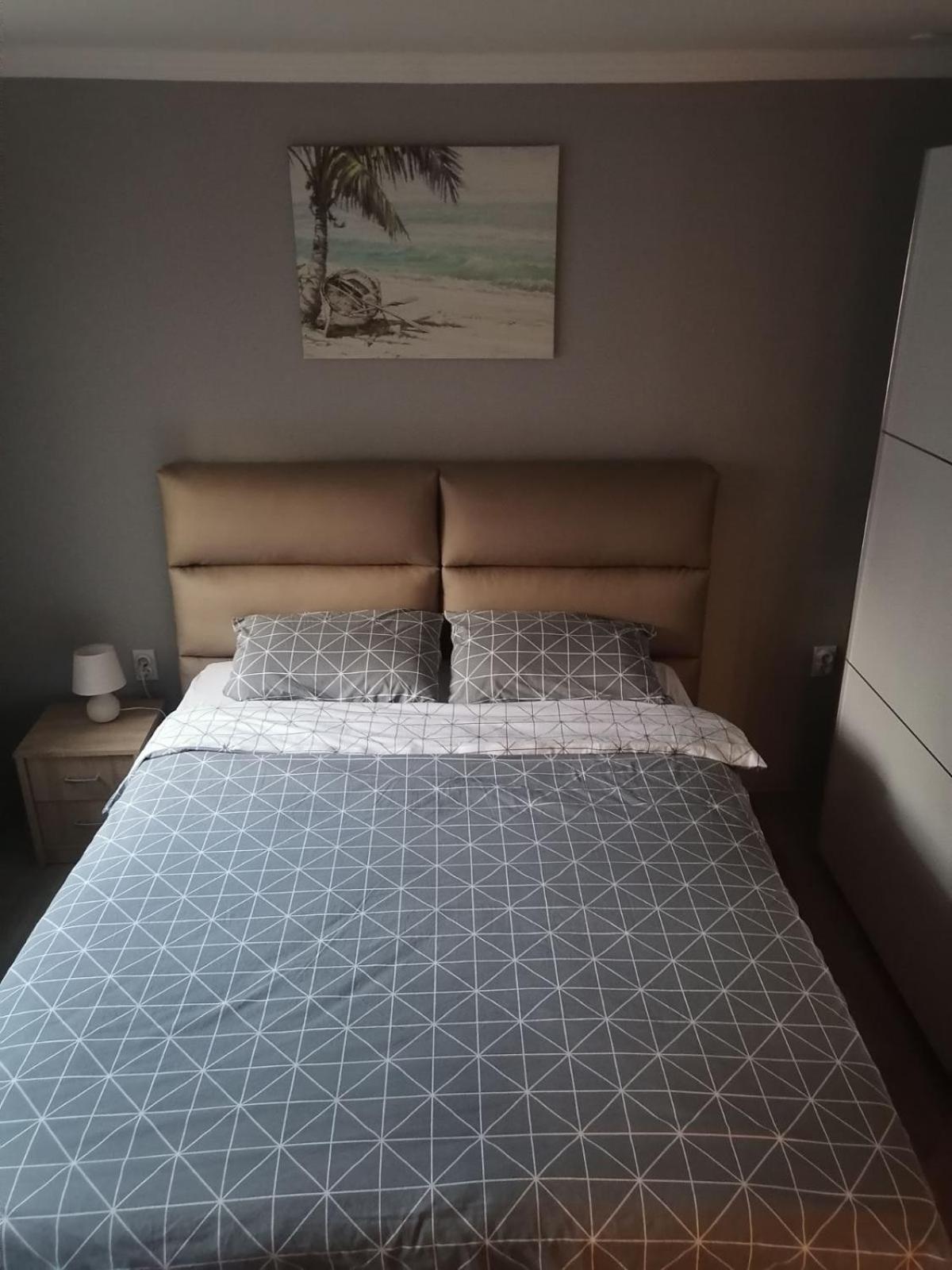 Appartamento Kingston Pirot Esterno foto